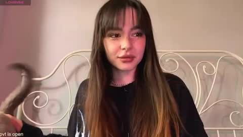 Lily online show from 9, 7, 2026