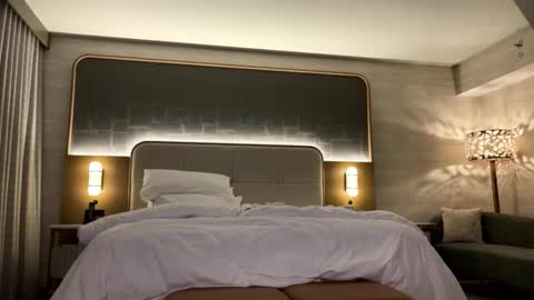 xxalphawolf69 online show from 21, 4, 2026