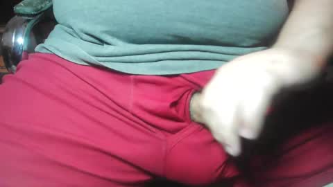 xxdadbod4ladiesxx online show from 25, 3, 2026