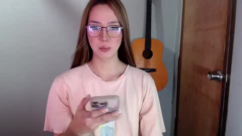 Dyanna Zulla online show from 11, 12, 2024