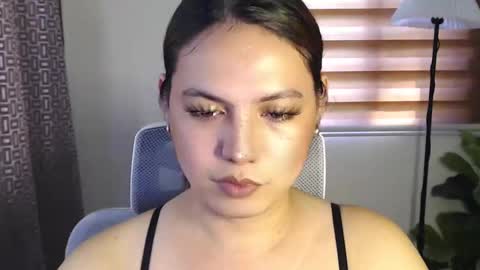 Snapshot of xxjulielovesyouxx chatting on 10, 1, 2025 July online show from 10, 1, 2025