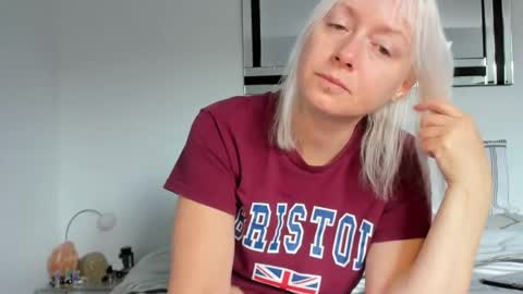 Snapshot of xxkimber_bentonxx chatting on 1, 7, 2026 Next online Monday to Friday 10am till 2pm UK time online show from 1, 7, 2026