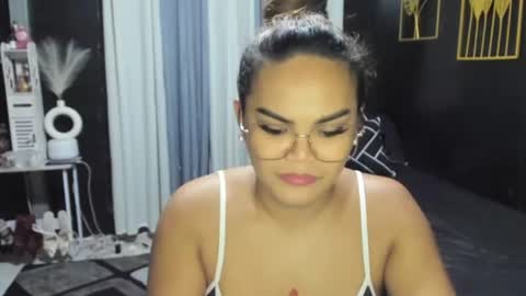 Kylie Smith online show from 27, 6, 2026