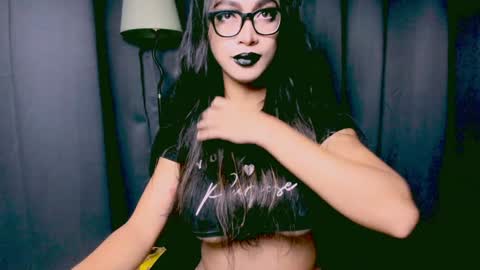 Lara online show from 3, 12, 2024