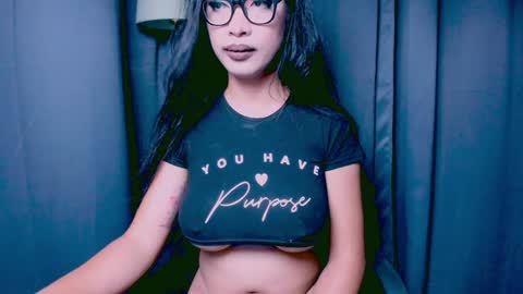 Lara online show from 5, 12, 2024