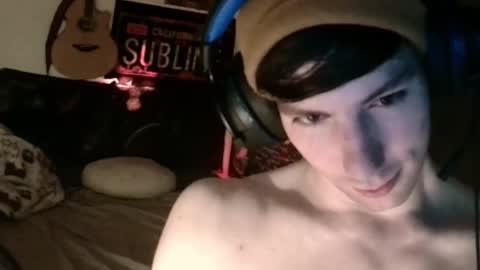 Snapshot of xxwhitefoxx chatting on 8, 3, 2025 David Fox online show from 8, 3, 2025