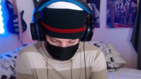 Snapshot of xxwhitefoxx chatting on 5, 2, 2026 David Fox online show from 5, 2, 2026