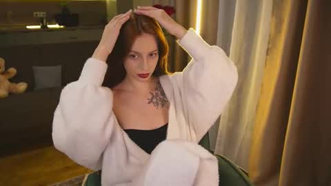 Snapshot of xxx_sunset chatting on 21, 11, 2025 Molly online show from 21, 11, 2025