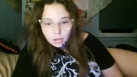 Snapshot of xxxangelcakes chatting on 21, 10, 2025 xxxangelcakes online show from 21, 10, 2025