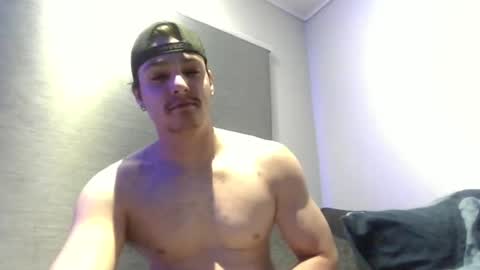 Snapshot of xxxbeastboi chatting on 2, 12, 2025 xxxbeastboi online show from 2, 12, 2025