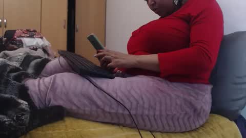 Ayanda online show from 15, 11, 2025