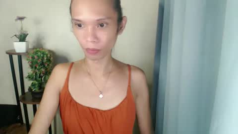 Snapshot of xxxfuckgirlyumsxxx chatting on 22, 5, 2026 Your Princess Yums online show from 22, 5, 2026