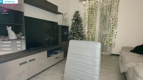 Onlyfanz  online show from 7, 1, 2025