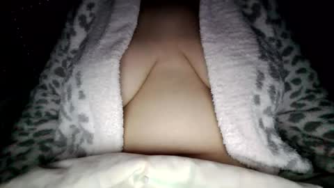 Snapshot of xxxmooui chatting on 12, 4, 2026 Elle online show from 12, 4, 2026