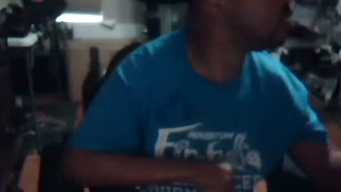 xxxonwheelz online show from 22, 4, 2026