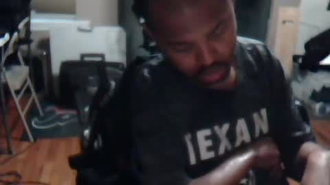 Snapshot of xxxonwheelz chatting on 7, 7, 2026 xxxonwheelz online show from 7, 7, 2026