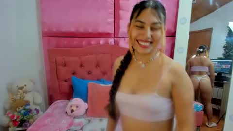 Snapshot of xxxsarita_cute chatting on 4, 6, 2026 Sara online show from 4, 6, 2026