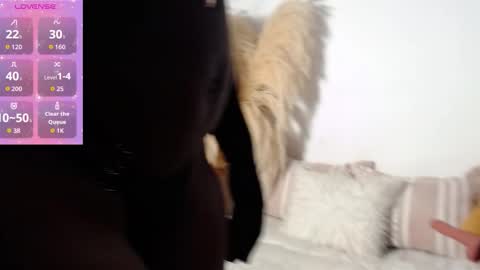 Snapshot of xyomarawild chatting on 13, 10, 2025 xyomarawild online show from 13, 10, 2025