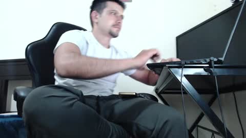 Snapshot of yacklol chatting on 17, 1, 2025 jack thopmson online show from 17, 1, 2025