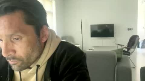 Snapshot of yallayalla1806 chatting on 18, 5, 2026 yallayalla1806 online show from 18, 5, 2026