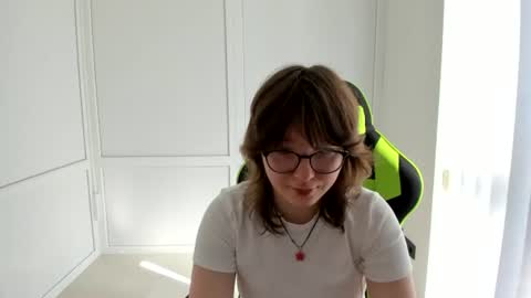 Snapshot of yamihoshii chatting on 23, 6, 2026 Sofia online show from 23, 6, 2026