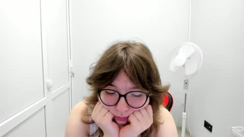 Snapshot of yamihoshii chatting on 19, 7, 2026 Sofia online show from 19, 7, 2026
