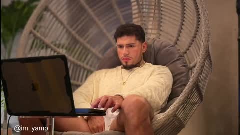 yamp sambrano online show from 12, 4, 2026