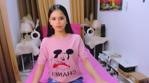 Yanna online show from 2, 10, 2025