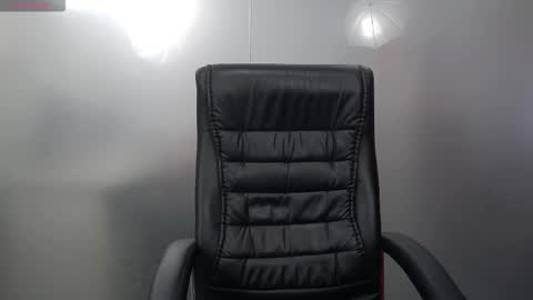 Snapshot of yaraxcox chatting on 2, 3, 2026 Yara online show from 2, 3, 2026