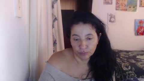 yasmin_love85 online show from 26, 2, 2025