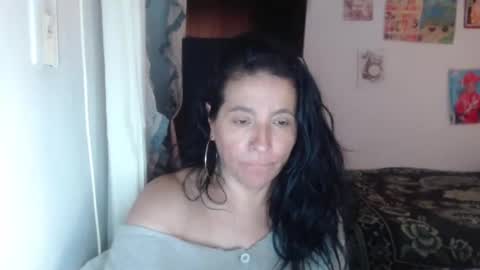 yasmin_love85 online show from 10, 3, 2025