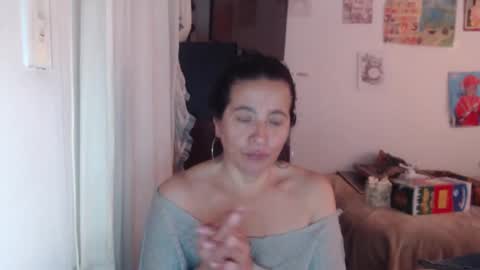 yasmin_love85 online show from 2, 12, 2025