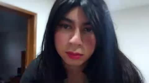 Yasmin Paez online show from 28, 7, 2026