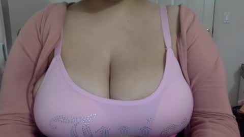 yasminebbyxx online show from 14, 3, 2026