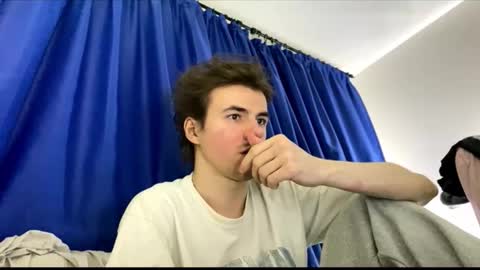 Snapshot of yayay333 chatting on 5, 1, 2026 yayay333 online show from 5, 1, 2026