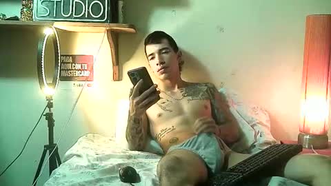 Snapshot of yeisoncastellanos1999 chatting on 29, 5, 2026 yeisoncastellanos1999 online show from 29, 5, 2026