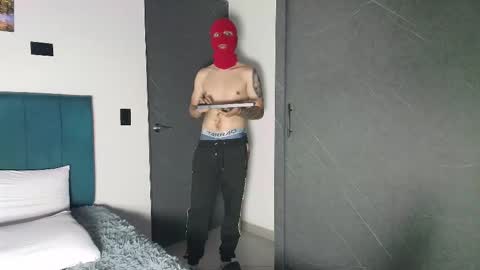 Snapshot of yeisongomezz chatting on 11, 10, 2025 yeisongomezz online show from 11, 10, 2025