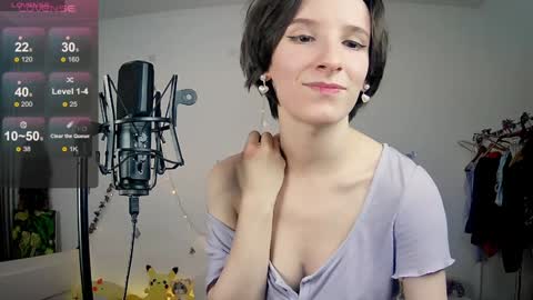 Snapshot of yellow_songbird chatting on 22, 12, 2024 Liya online show from 22, 12, 2024