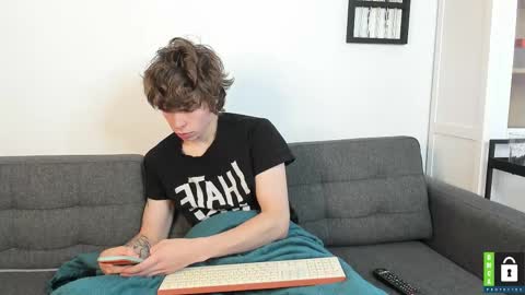 Yen online show from 12, 10, 2025