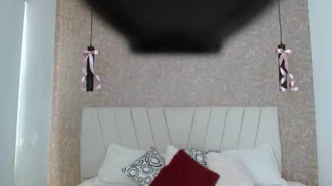 Yera  online show from 5, 12, 2025