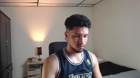 Yeff ind. model  online show from 23, 11, 2025