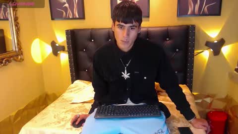 Snapshot of yerk_dan chatting on 4, 12, 2025 Yerk online show from 4, 12, 2025