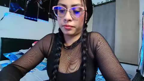 yesie_hot2 online show from 28, 7, 2026