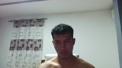 Snapshot of yessic_ chatting on 5, 10, 2025 Ander online show from 5, 10, 2025