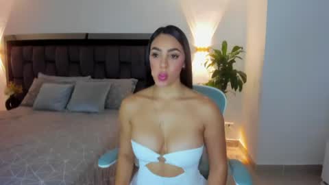 Snapshot of yikaalves chatting on 6, 7, 2026 Yika Alves online show from 6, 7, 2026
