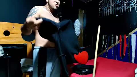 yingandyangg online show from 18, 2, 2026