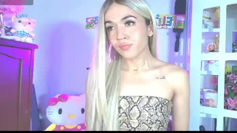 yiyii9 online show from 17, 4, 2026