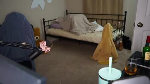 Palmela Handerson online show from 3, 1, 2025