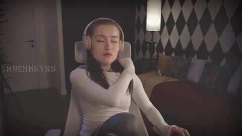 ynnenbrynn online show from 7, 1, 2025