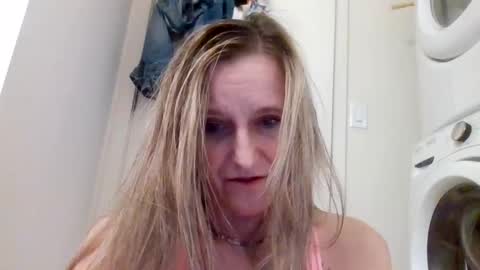 yogabuttttttt online show from 7, 10, 2025